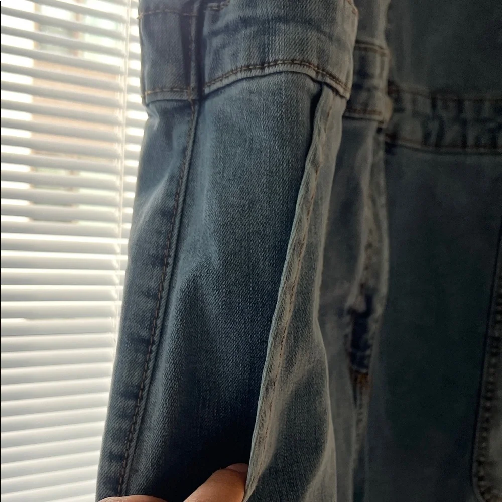 Denim Short Sleeve Jumpsuit | Celebrity Pink - Picture 5 of 6